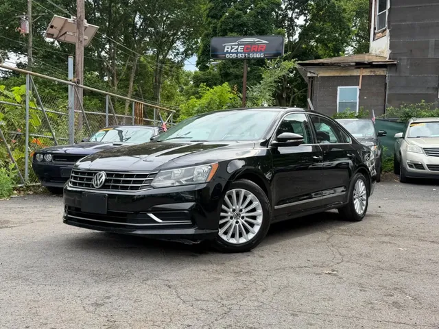 2016 VOLKSWAGEN PASSAT
