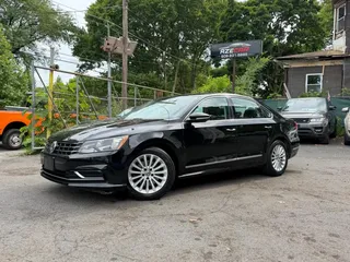 2016 VOLKSWAGEN PASSAT