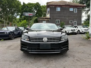 2016 VOLKSWAGEN PASSAT