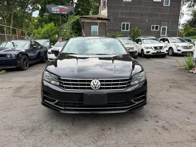 2016 VOLKSWAGEN PASSAT