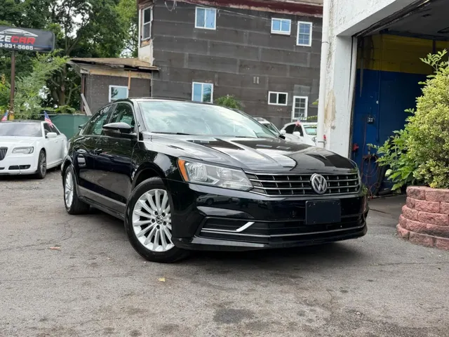 2016 VOLKSWAGEN PASSAT