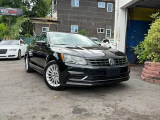 2016 VOLKSWAGEN PASSAT