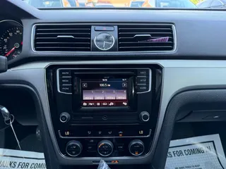 2016 VOLKSWAGEN PASSAT