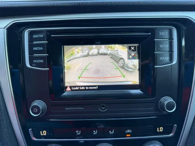 2016 VOLKSWAGEN PASSAT