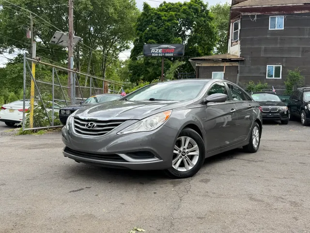 2011 HYUNDAI SONATA