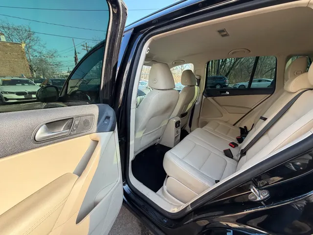 2016 VOLKSWAGEN TIGUAN