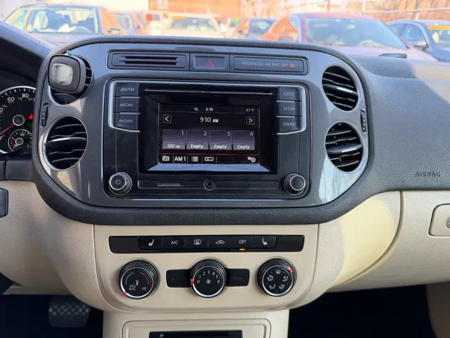 2016 VOLKSWAGEN TIGUAN