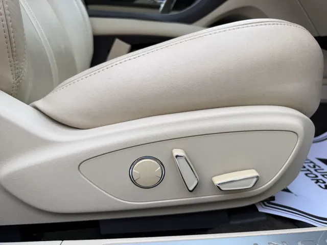 2013 Lincoln MKZ
