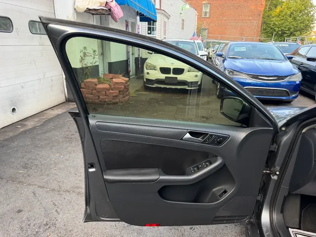 2014 Volkswagen Jetta SE