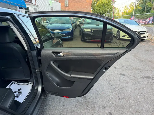 2014 Volkswagen Jetta SE