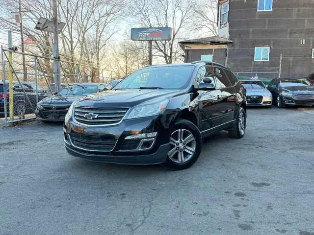 2017 CHEVROLET TRAVERSE LT