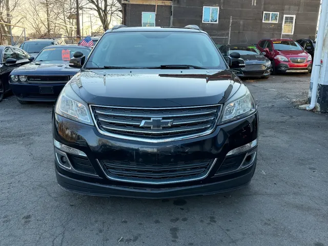 2017 CHEVROLET TRAVERSE LT