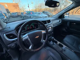 2017 CHEVROLET TRAVERSE LT