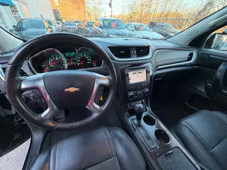 2017 CHEVROLET TRAVERSE LT