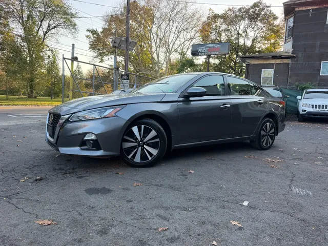 2019 Nissan Altima  SL