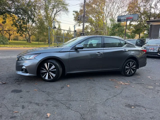 2019 Nissan Altima  SL