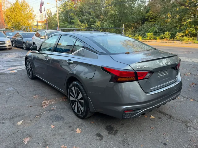 2019 Nissan Altima  SL