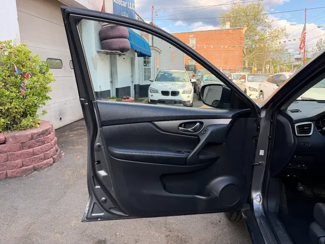 2016 NISSAN ROGUE