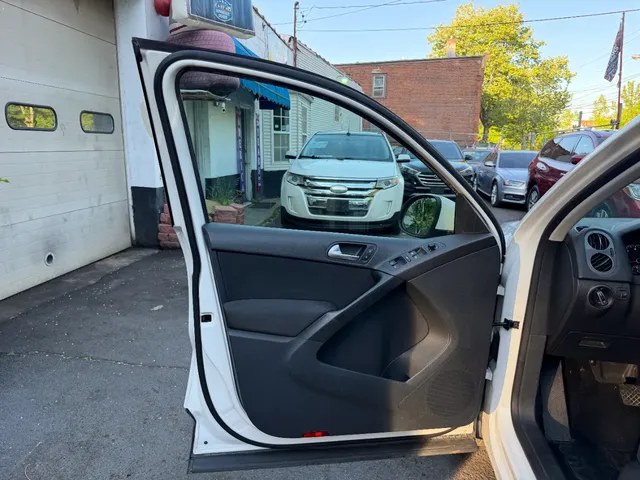 2013 VOLKSWAGEN TIGUAN