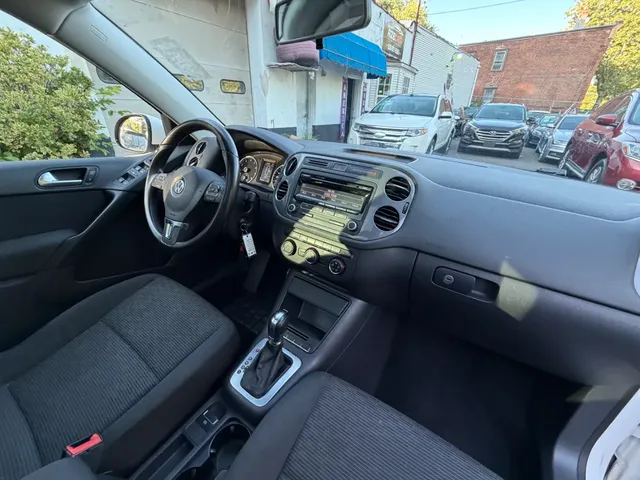 2013 VOLKSWAGEN TIGUAN