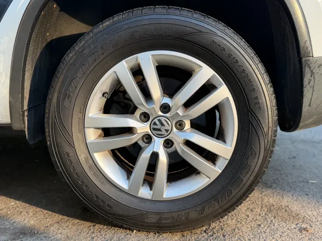 2013 VOLKSWAGEN TIGUAN