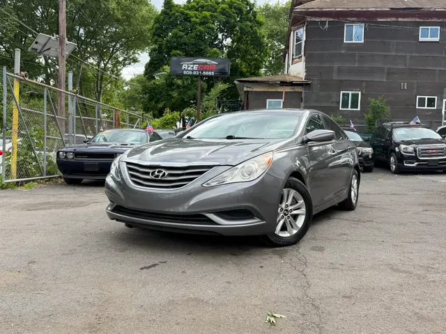 2011 HYUNDAI SONATA
