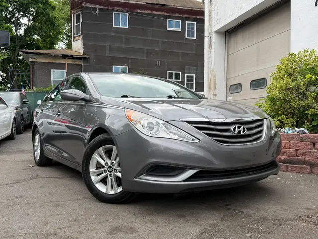 2011 HYUNDAI SONATA