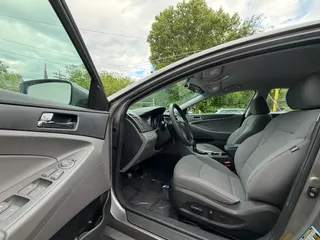 2011 HYUNDAI SONATA