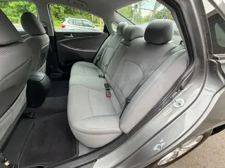 2011 HYUNDAI SONATA