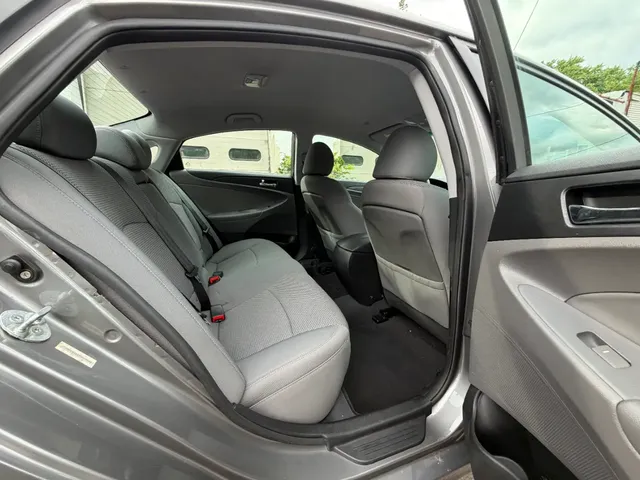 2011 HYUNDAI SONATA