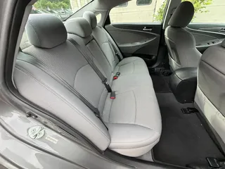 2011 HYUNDAI SONATA