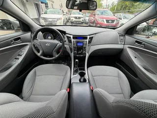2011 HYUNDAI SONATA