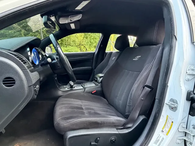 2012 CHRYSLER 300