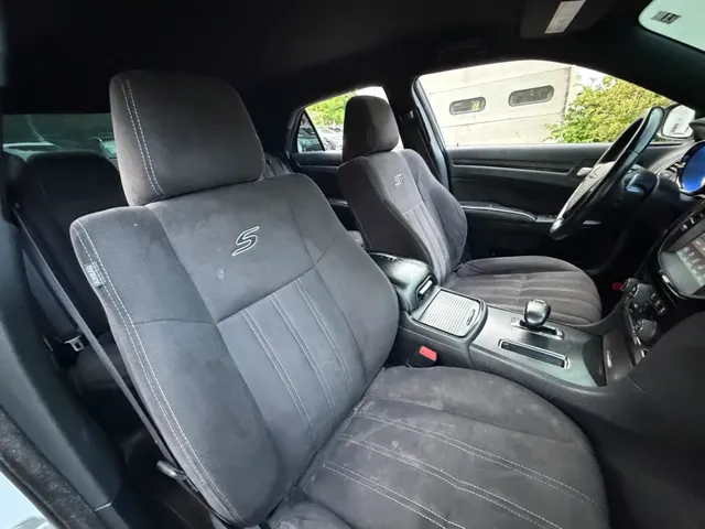 2012 CHRYSLER 300